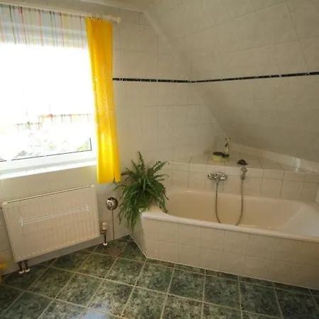 Gemuetliche Ferienwohnung In Mit Grill Und Garten Lägenhet *